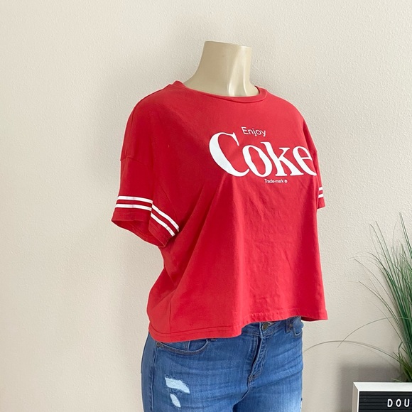 COCA COLA | Red Enjoy Coke Cropped Tee Sz M - Picture 3 of 8
